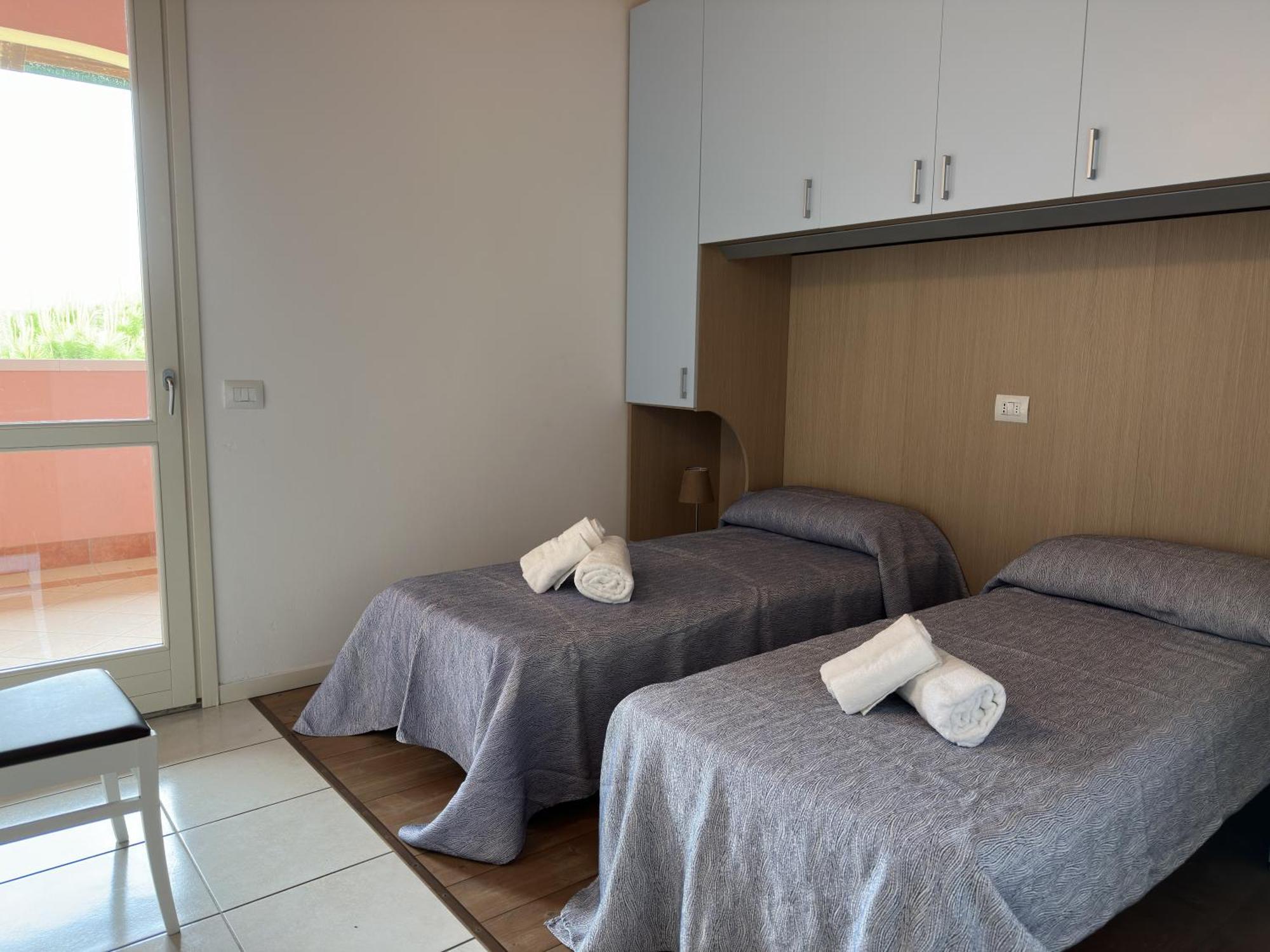 Airone Bianco Residence Village リド・デッレ・ナツィオーニ エクステリア 写真